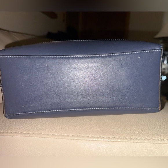 Coach Cream and Red Tote Bag with Color-Block Design - Picture 5 of 15